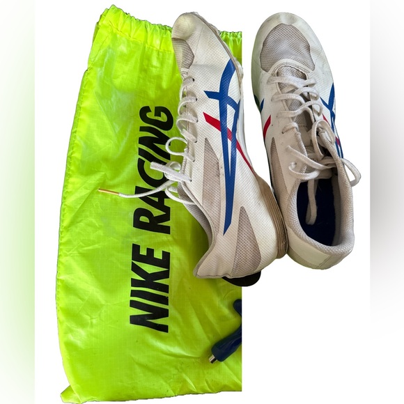 Men’s 10.5 ASICS Track Shoes - Picture 1 of 6